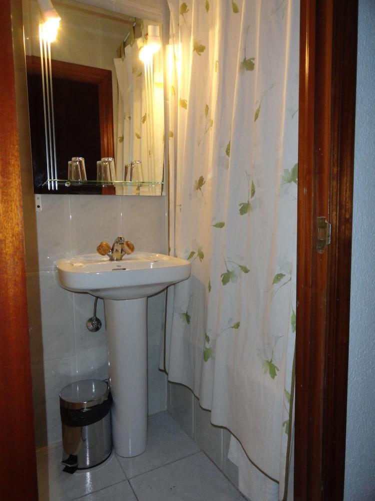 Hostal Fuencarral Kryse Madrid Eksteriør bilde