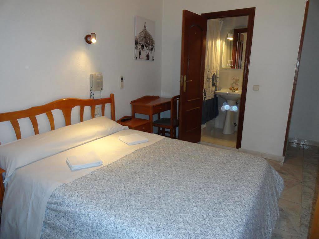 Hostal Fuencarral Kryse Madrid Eksteriør bilde