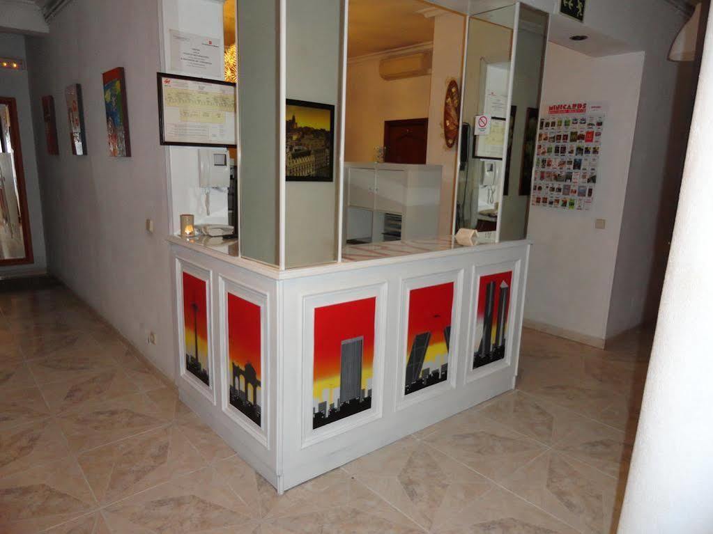 Hostal Fuencarral Kryse Madrid Eksteriør bilde
